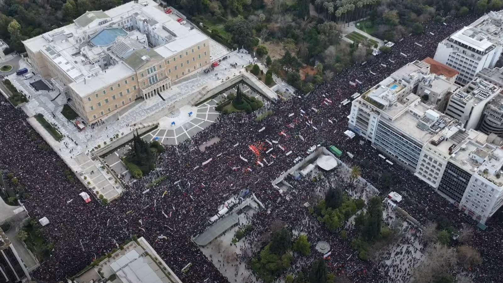 La lutte prend de l'ampleur avec la participation massive du peuple à la grève nationale d'aujourd'hui