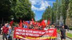 Prani militante e PK të Greqisë (KKE) dhe e PK të Turqisë (TKP) në mitingun kundër samitit të G7 në Mynih, Gjermani 