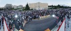 Manifestations ouvrières pour la protection de la santé et des droits du peuple