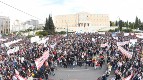 Des dizaines de milliers de personnes ont manifesté à Athènes