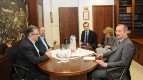  Le Secrétaire général du Parti communiste de Grèce, D.Koutsoumpas, rencontre l'ambassadeur de France en Grèce